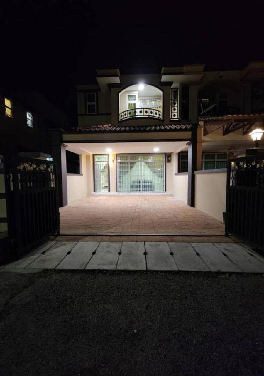 Galaxy Guest Home By Ipoh Maju Stay Extérieur photo